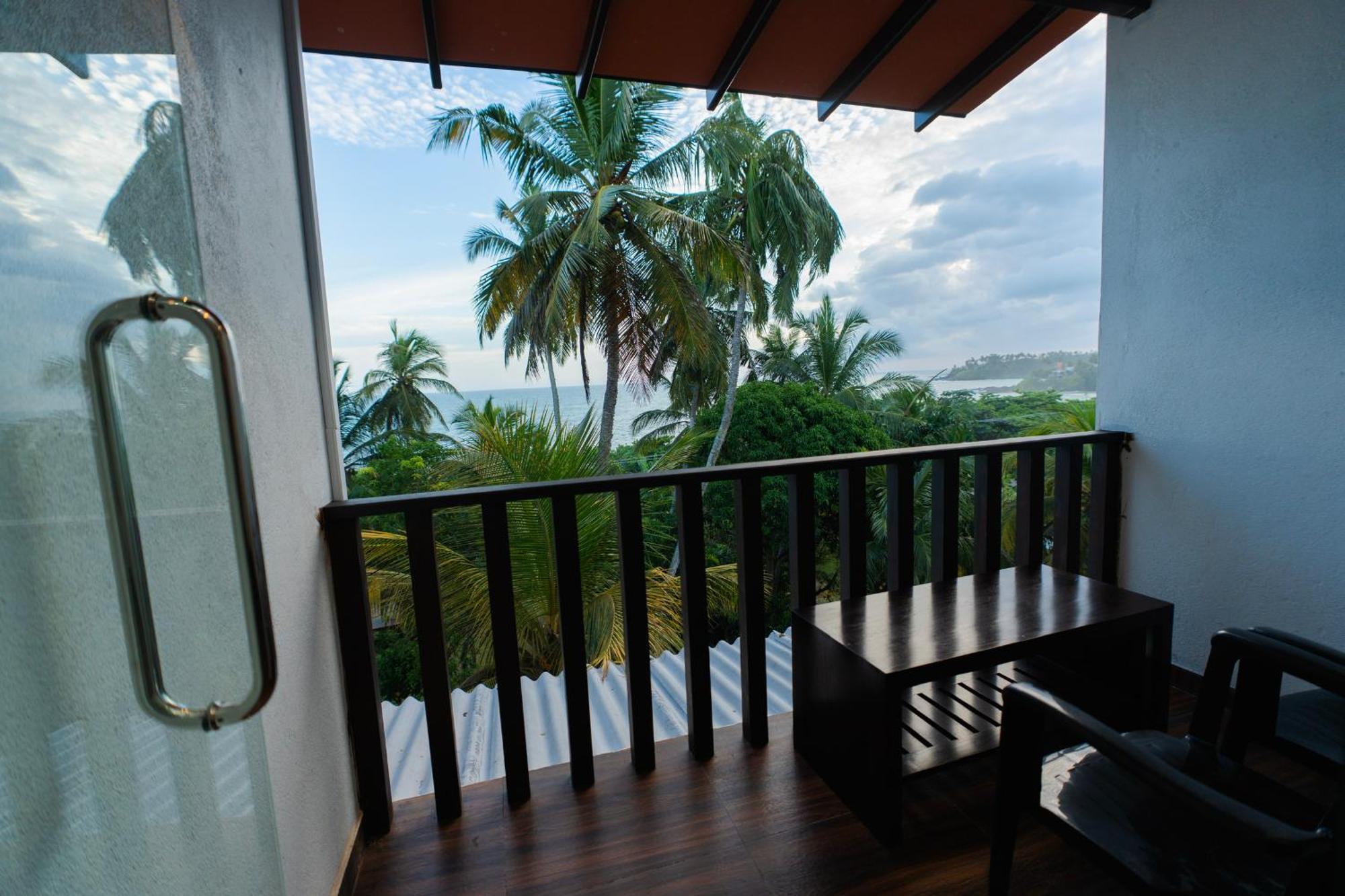 Sea View Tourist Inn Tangalle Bagian luar foto