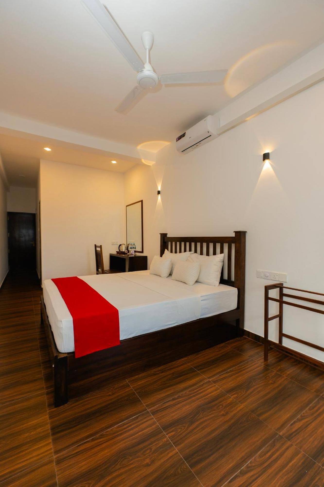Sea View Tourist Inn Tangalle Bagian luar foto