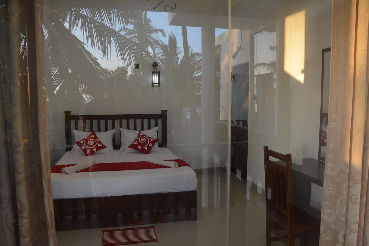 Sea View Tourist Inn Tangalle Bagian luar foto