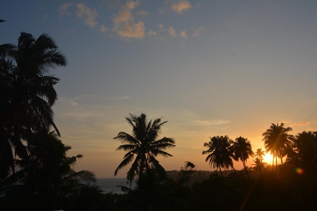 Sea View Tourist Inn Tangalle Bagian luar foto