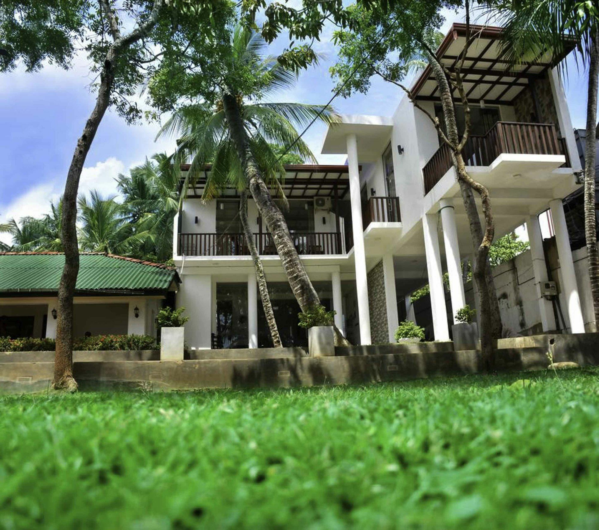 Sea View Tourist Inn Tangalle Bagian luar foto